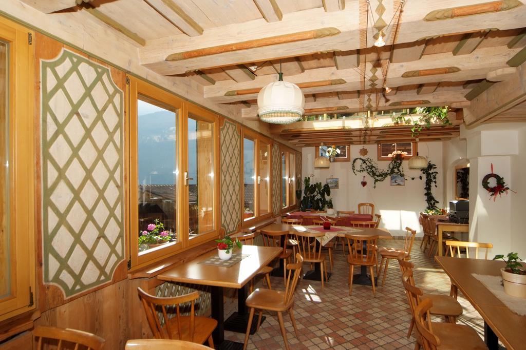 Gasthof Dorfschenke Stall Ngoại thất bức ảnh